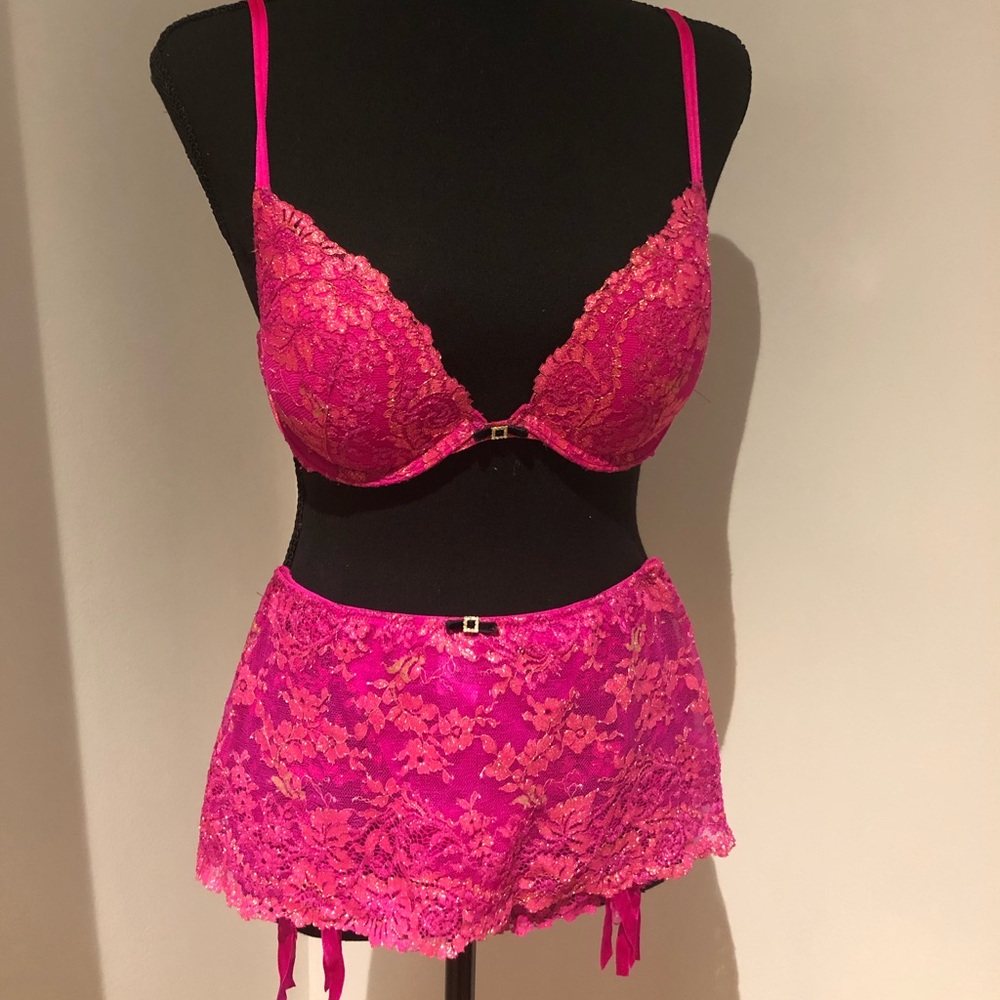 Gorgeous “Black bow”bra set S/34B